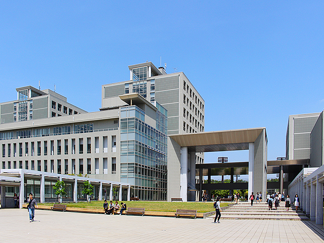 愛知県立大学